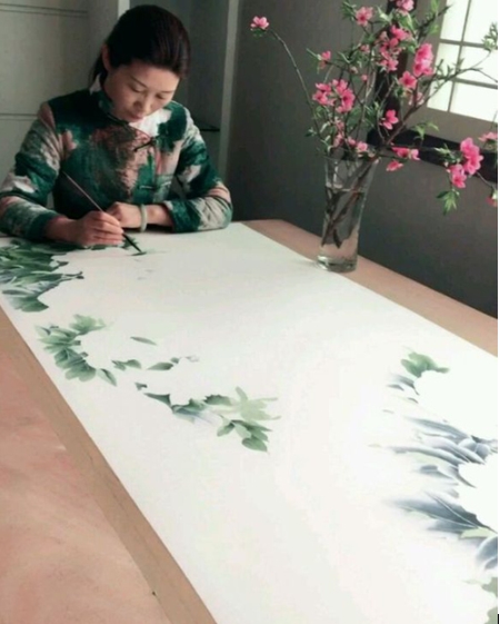 著名女画家萧红独家授权【易从网】展售其作品