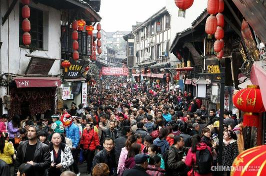 中国春节成全球黄金周 旅游是春节经济引擎