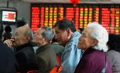英媒：中国散户大举进军股市引发投机狂热