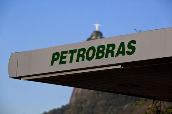 负债累累的能源巨擘：巴西石油怎么了？