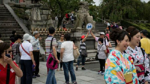 外媒：日本将迎“2000万中国游客时代”