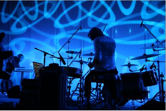 乐视音乐携手城市理想 首个O2O音乐Live空间华丽开幕