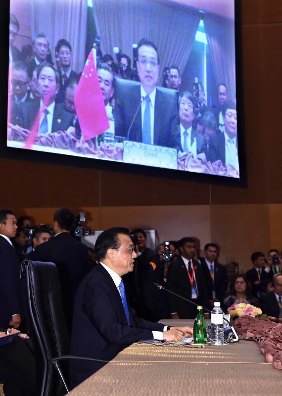 李克强提出中国-东盟关系发展六点建议