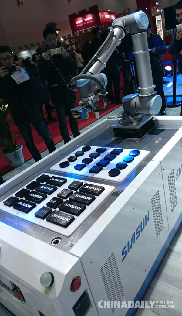 2015世界机器人大会参展机器人精彩图集