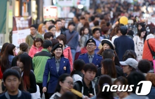 韩国旅游公司从中国旅行社买游客 介绍1人给300