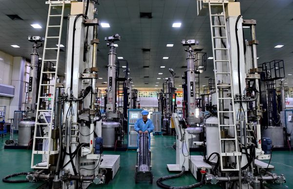 英媒关注中国制造业经济持续复苏：二季度是关键