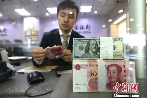 中国今年2月增持美债85亿美元