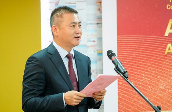 海航集团与中国商飞公司签署20架ARJ21客机购买意向书
