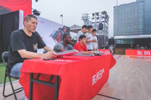 东风日产携手巴特尔父子,打造中国青少年篮球梦想平台