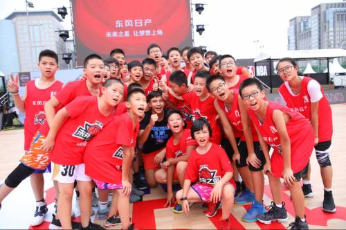 东风日产携手巴特尔父子,打造中国青少年篮球梦想平台