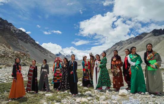 西藏日喀则尼吉姆拉品牌设计师普普服装作品