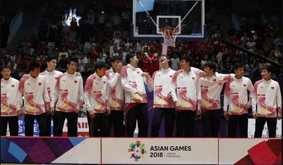 中国篮协副主席宫鲁鸣牵手古井小罍，邀您共尽欢！