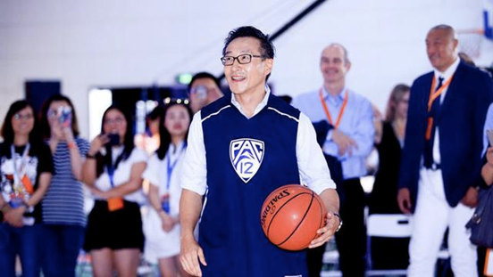 阿里蔡崇信成NBA篮网队首位华人老板 周杰伦视频助威：哎呦，不错哦！