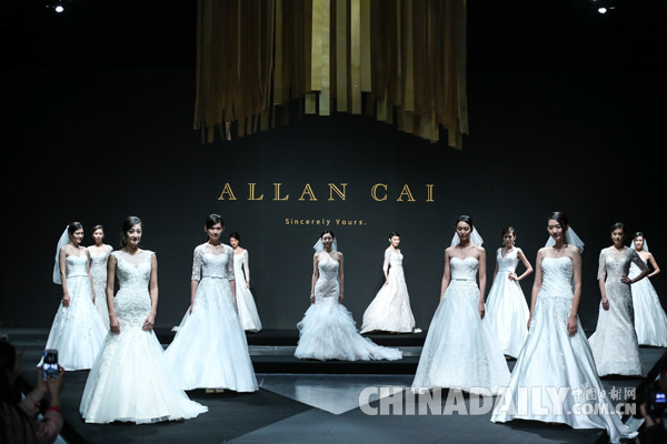 ALLAN CAI名瑞婚纱晚治服寰球首秀