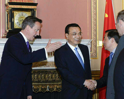 中英签超300亿美元协议 明年双边贸易1000亿