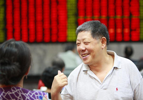 路透社：多重利好推中国股市创新高