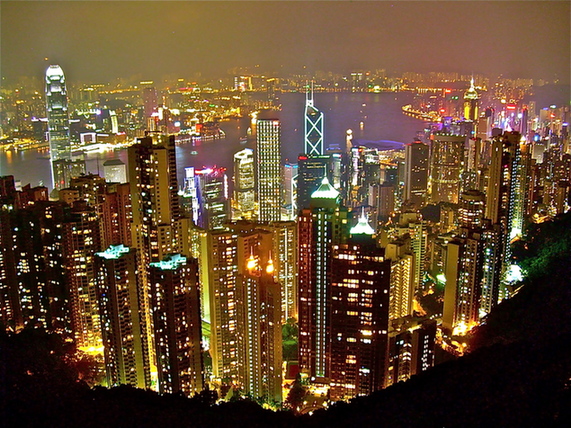 香港超级富豪拥有全港近6成资产