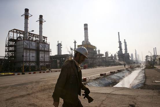 伊朗预期最快在11月底将石油出口量提高50万桶/日
