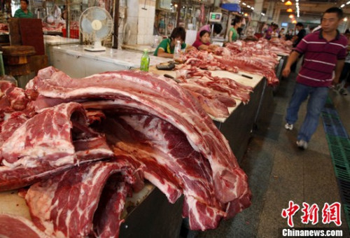多地投放储备冻猪肉 猪肉价格有望“降温”